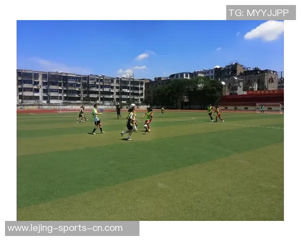 足球特长生招生方案探索与实施路径研究及其对学校体育发展的影响分析